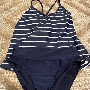 nautica navy blue stripped tankini